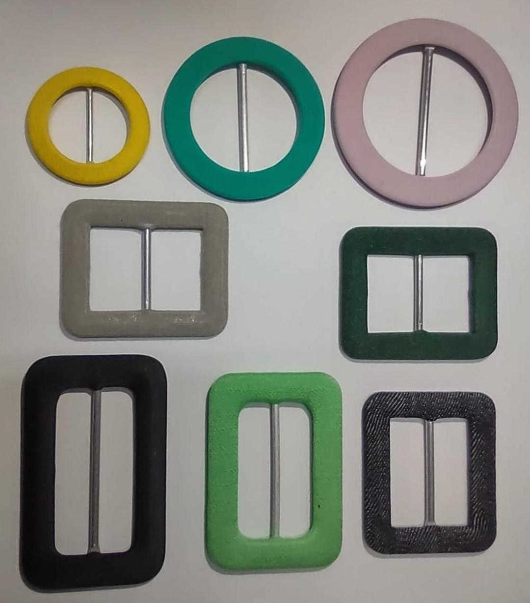 Hebillas forradas con variedad de pases