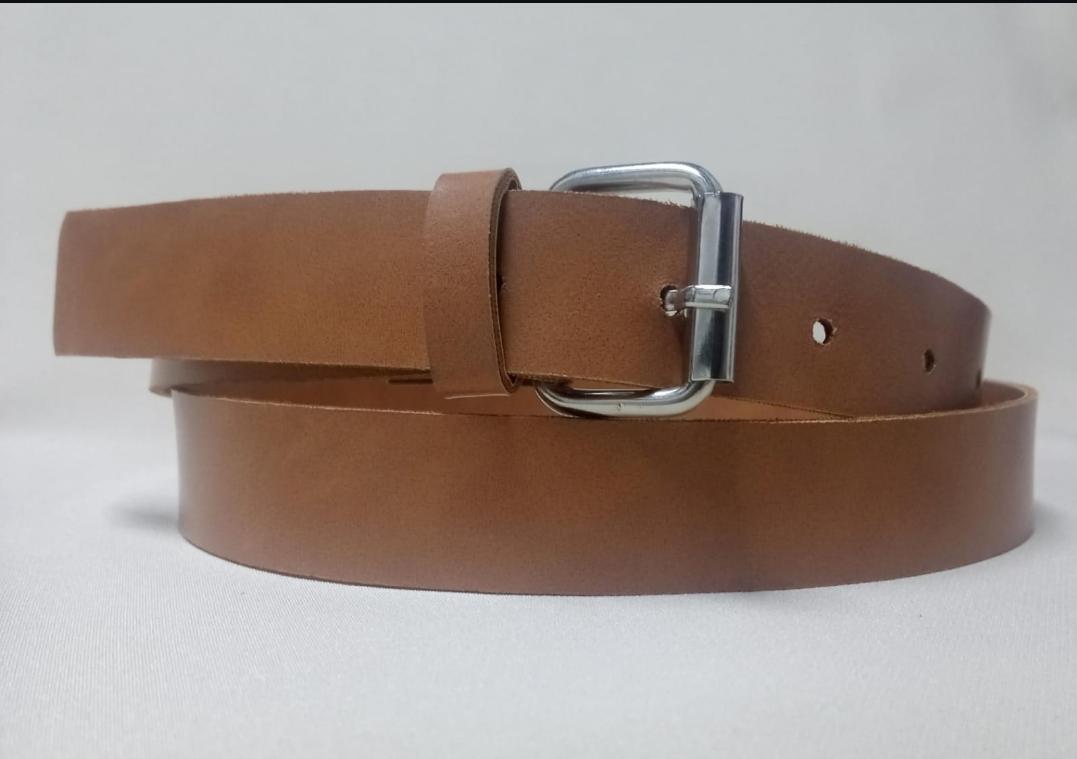 Cinturones en PU para indumentaria